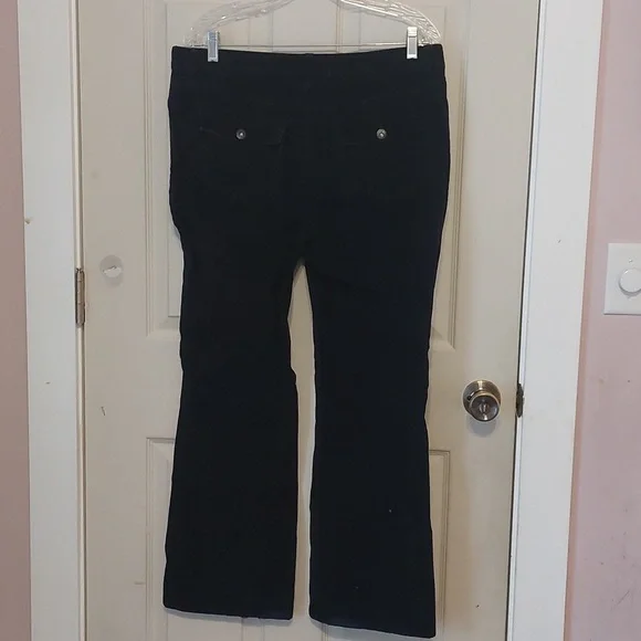 St. John's Bay Black Straight Leg Corduroy Jeans Size 16P - Picture 7 of 9